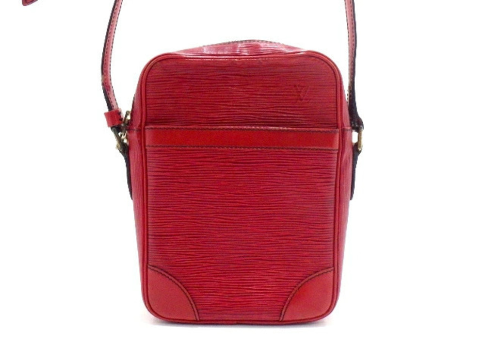 LOUIS VUITTON Danube Shoulder Bag Epi Leather Castilian Red